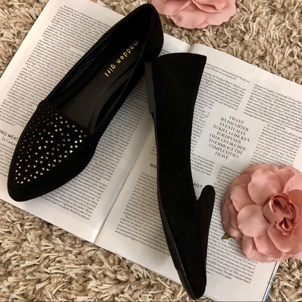 Madden girl - Flat Loafer - size7.5(W)Bk suede ⭐️